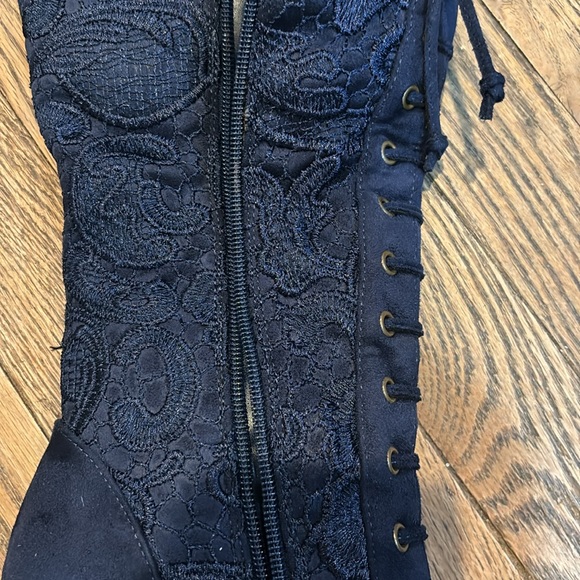 Anika Blue Floral Lace Boots Size 6.5 - Picture 2 of 11